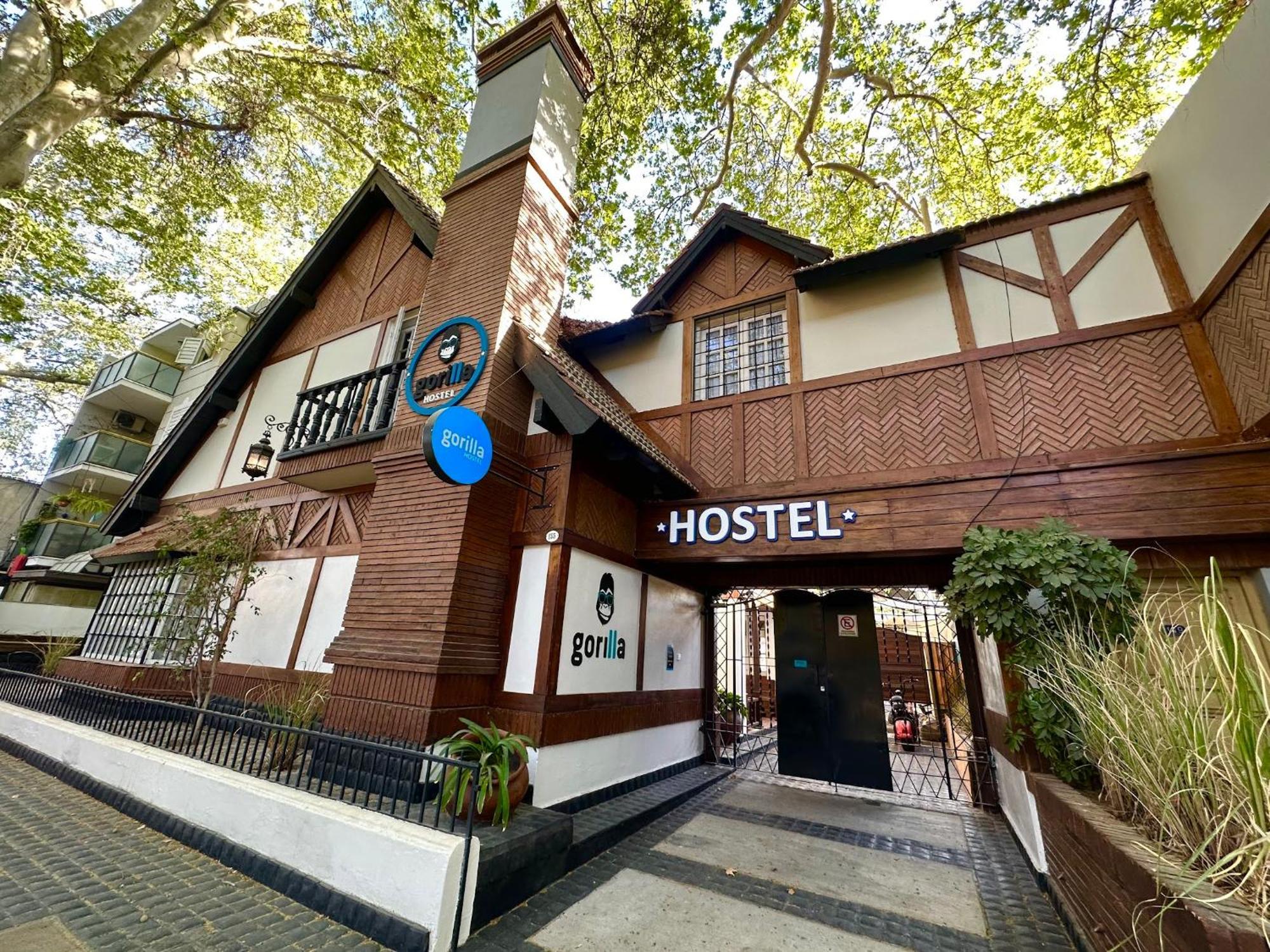 Gorilla Hostel Mendoza Luaran gambar