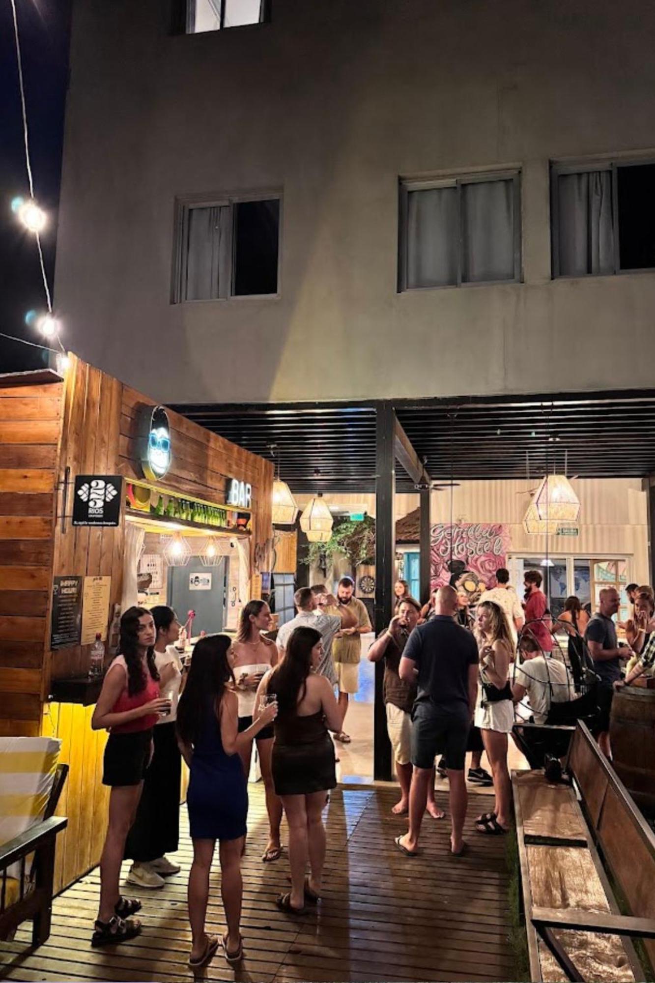 Gorilla Hostel Mendoza Luaran gambar